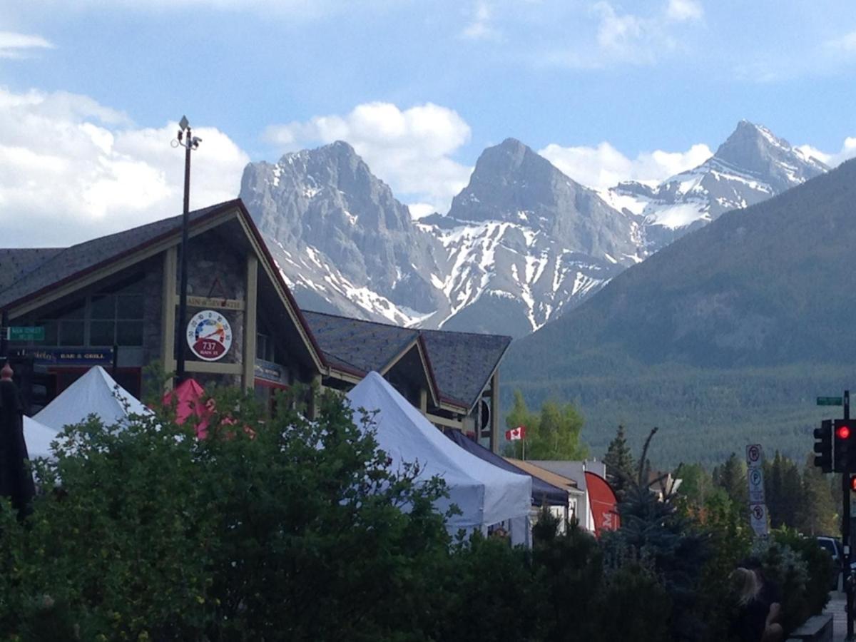Apartment 407, Contemporary Decor Canmore Exterior foto