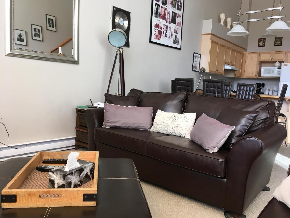 Apartment 407, Contemporary Decor Canmore Exterior foto